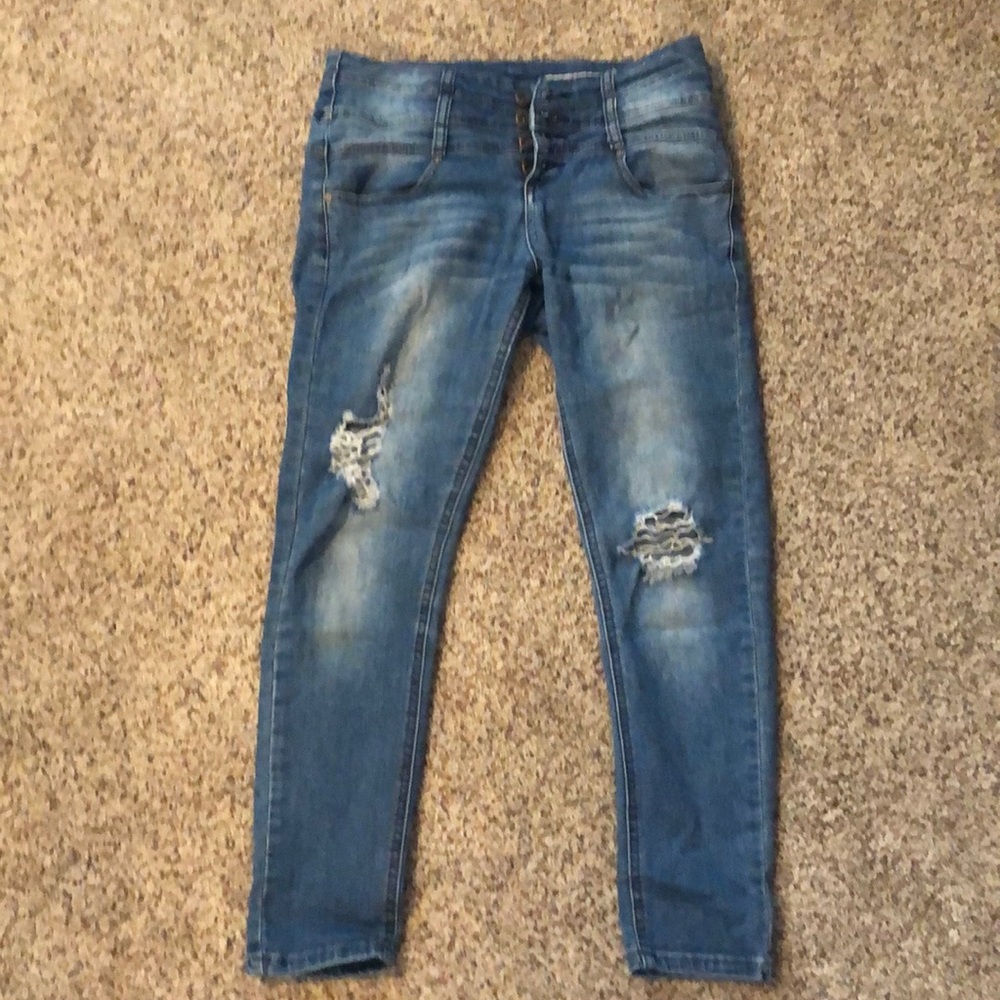 High wasted jeans